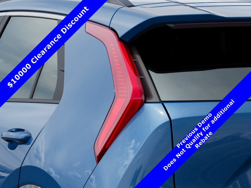 New 2024 Kia Niro Wind FWD image 11