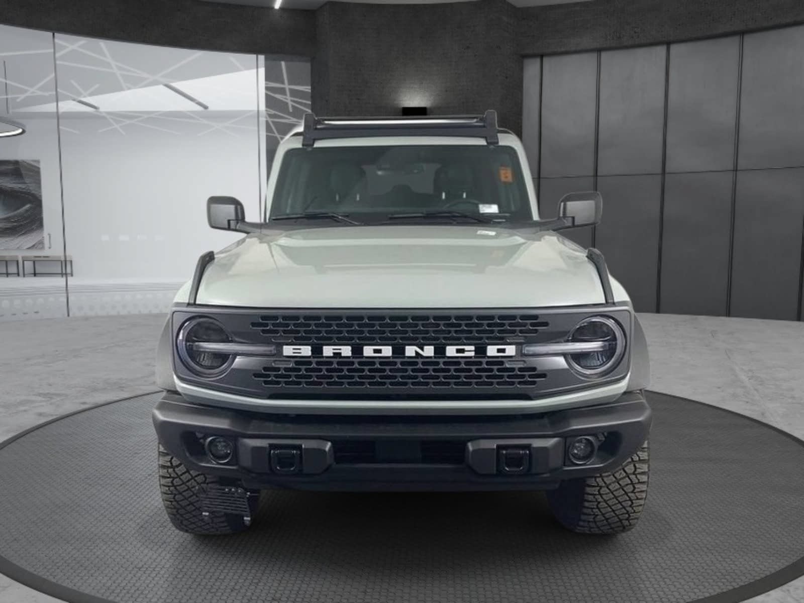 Used 2023 Ford Bronco Badlands w/ Sasquatch Package AWD/4WD image 2