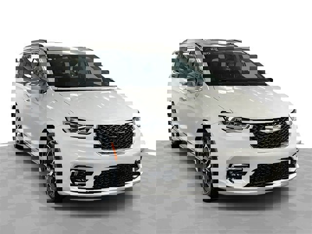 Used 2022 Chrysler Pacifica Limited