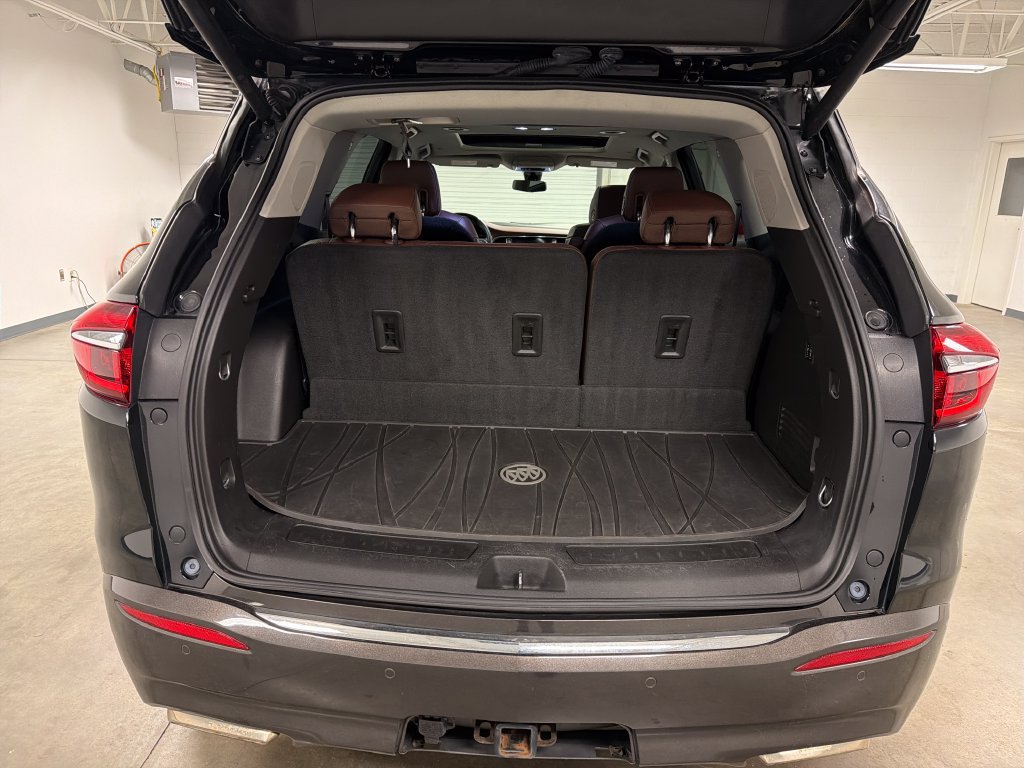 Used 2018 Buick Enclave Avenir w/ Avenir Technology Package FWD image 19