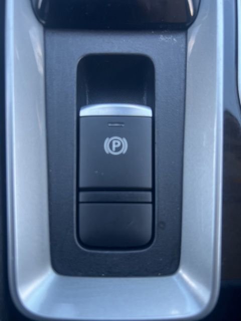 Used 2024 Nissan Altima 2.5 SV AWD/4WD image 20