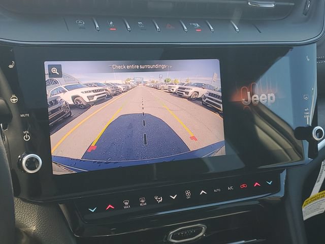 New 2026 Jeep Grand Cherokee Limited w/ Limited Altitude Package AWD/4WD image 27