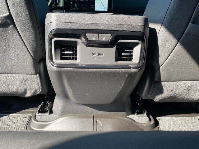 Used 2026 GMC Sierra 2500 AT4 w/ AT4 Premium Plus Package AWD/4WD image 31