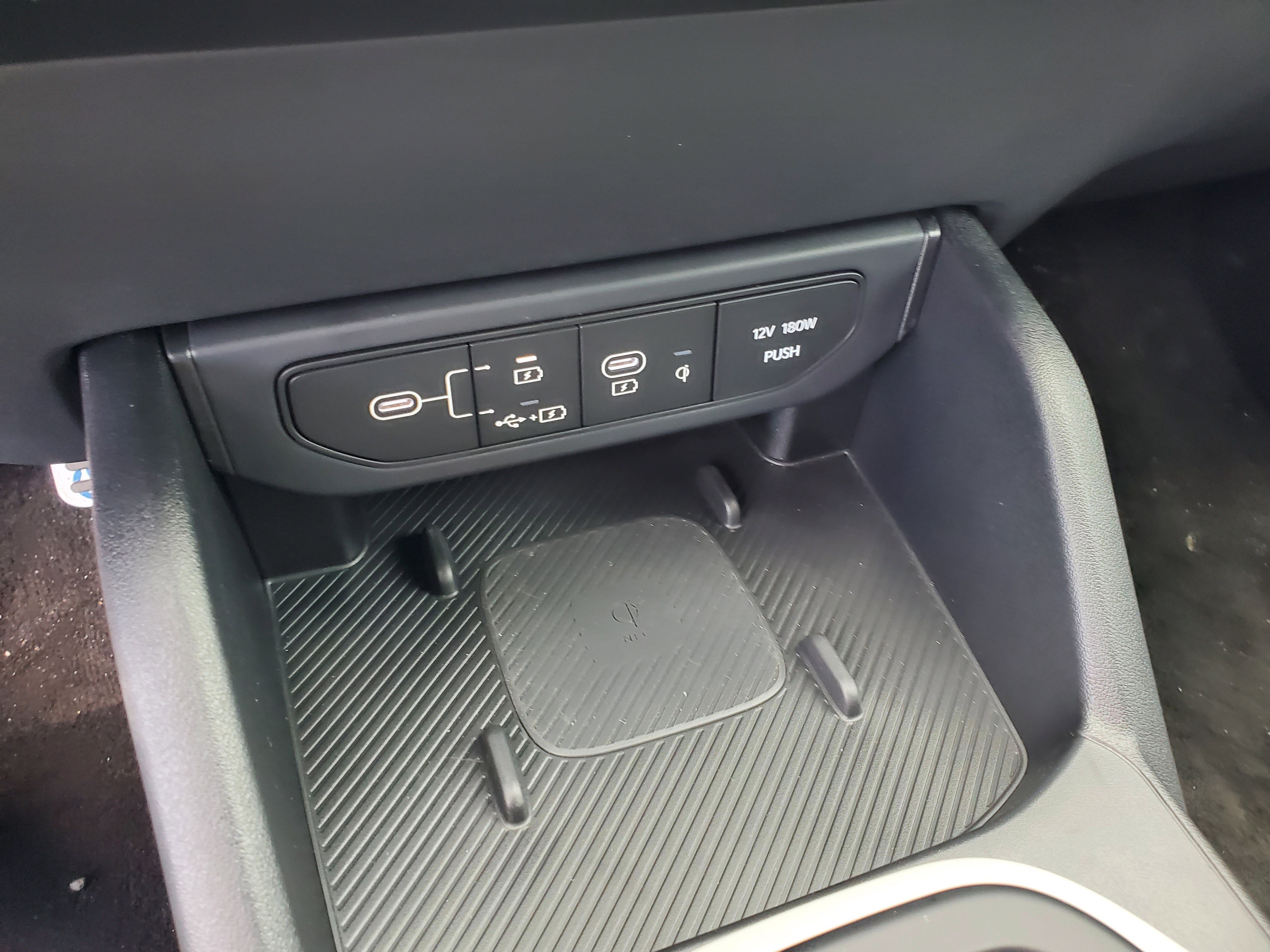 New 2025 Kia K4 GT-Line Turbo FWD image 28
