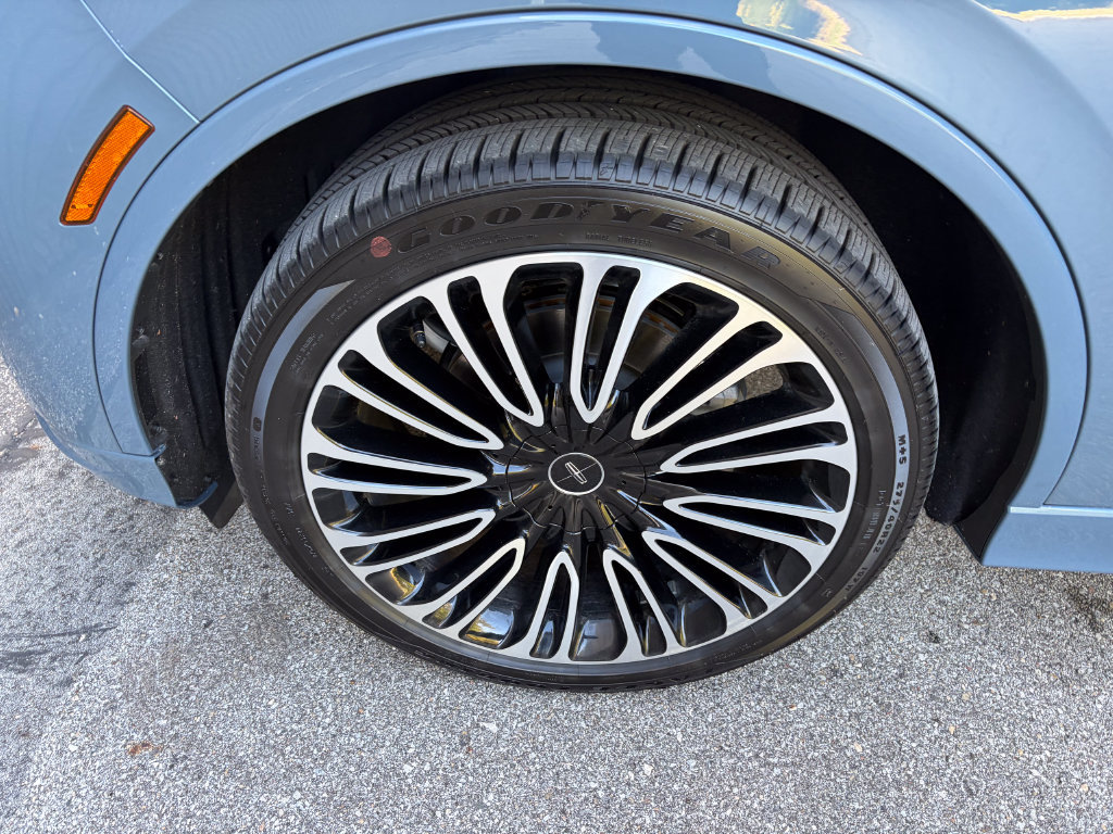 New 2026 Lincoln Aviator Black Label w/ Dynamic Handling Package AWD/4WD image 59