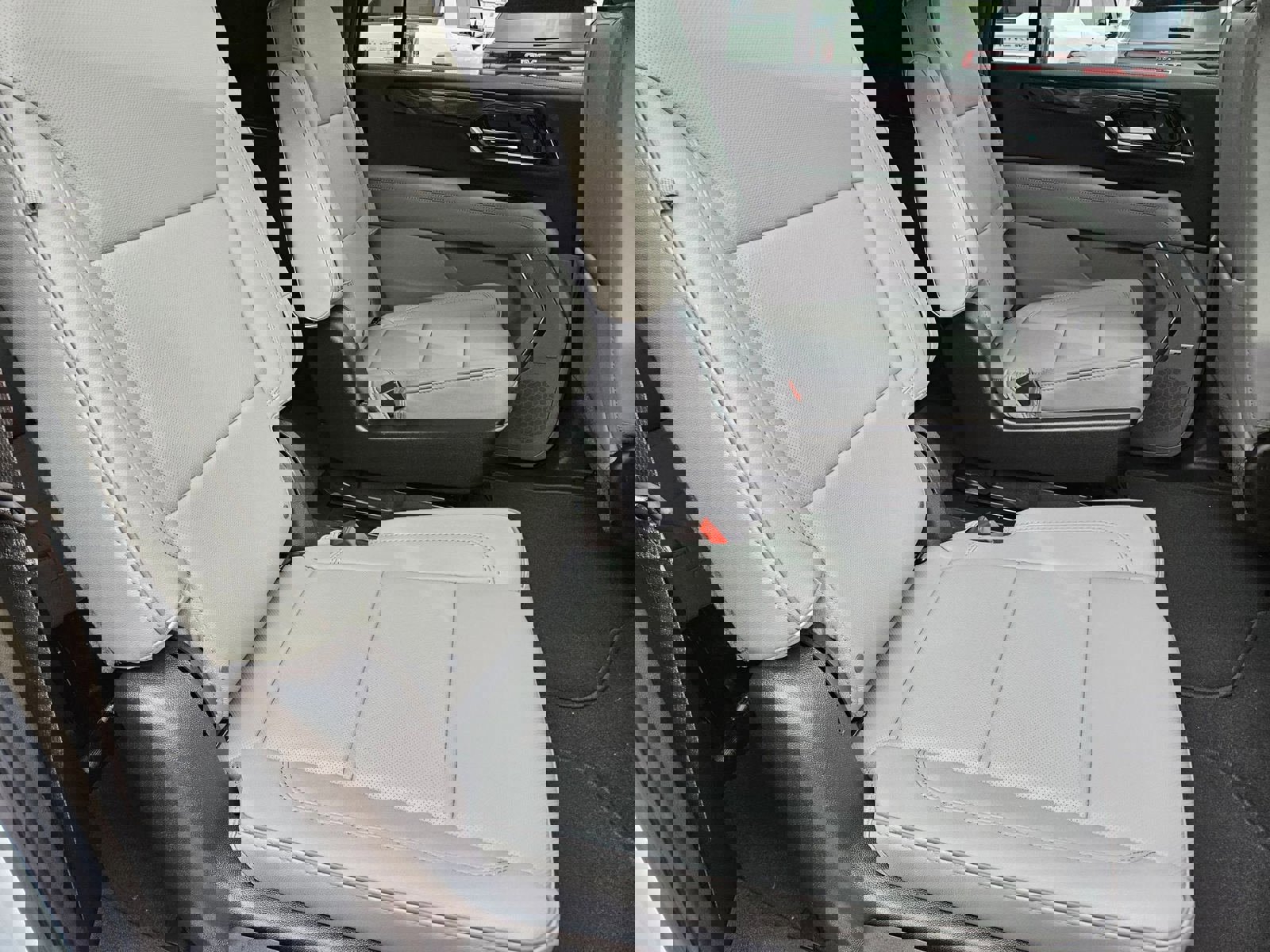 New 2026 GMC Yukon XL Elevation image 29