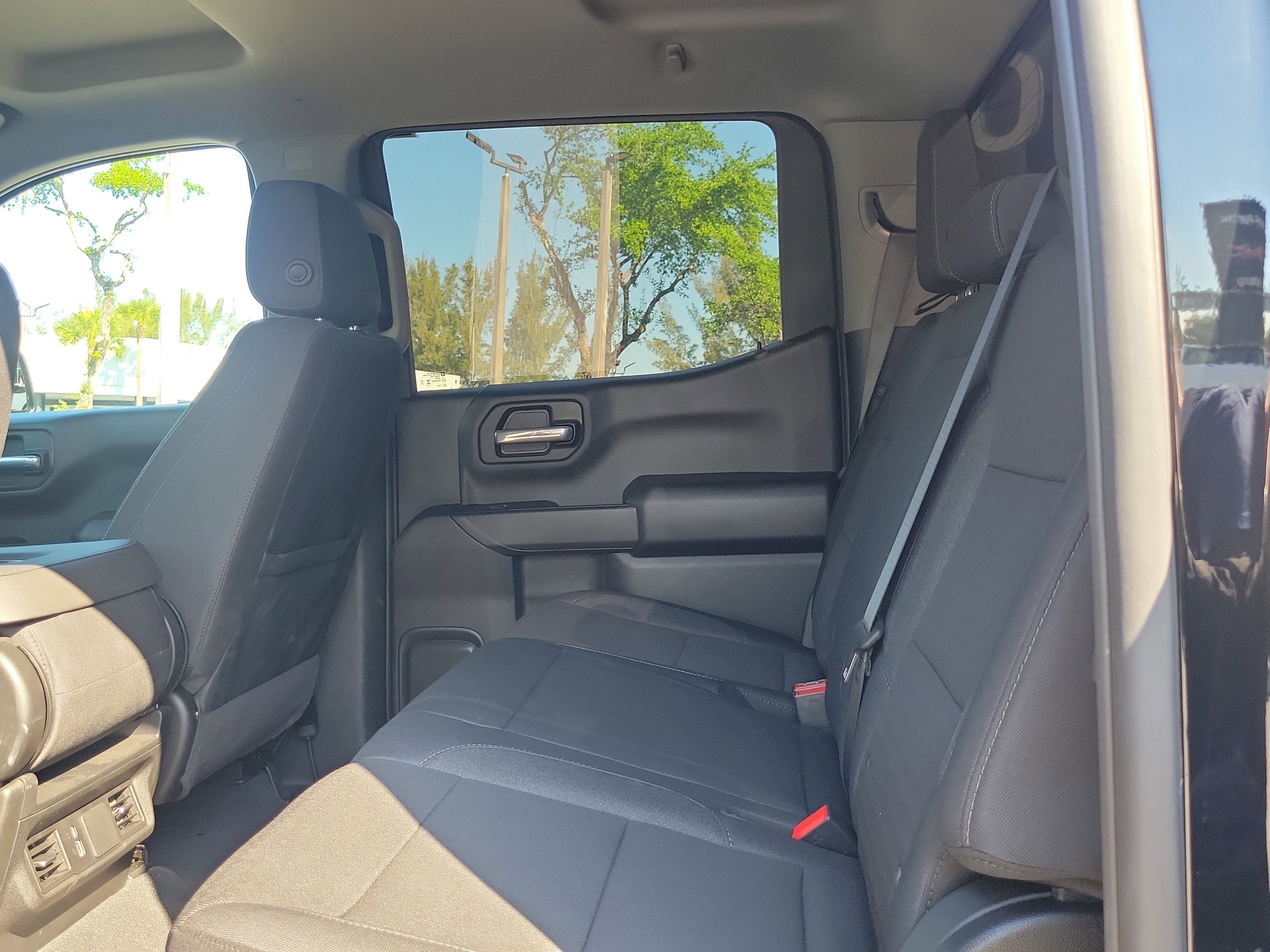 Used 2026 Chevrolet Silverado 1500 Custom w/ Turbomax Blackout Package RWD image 14