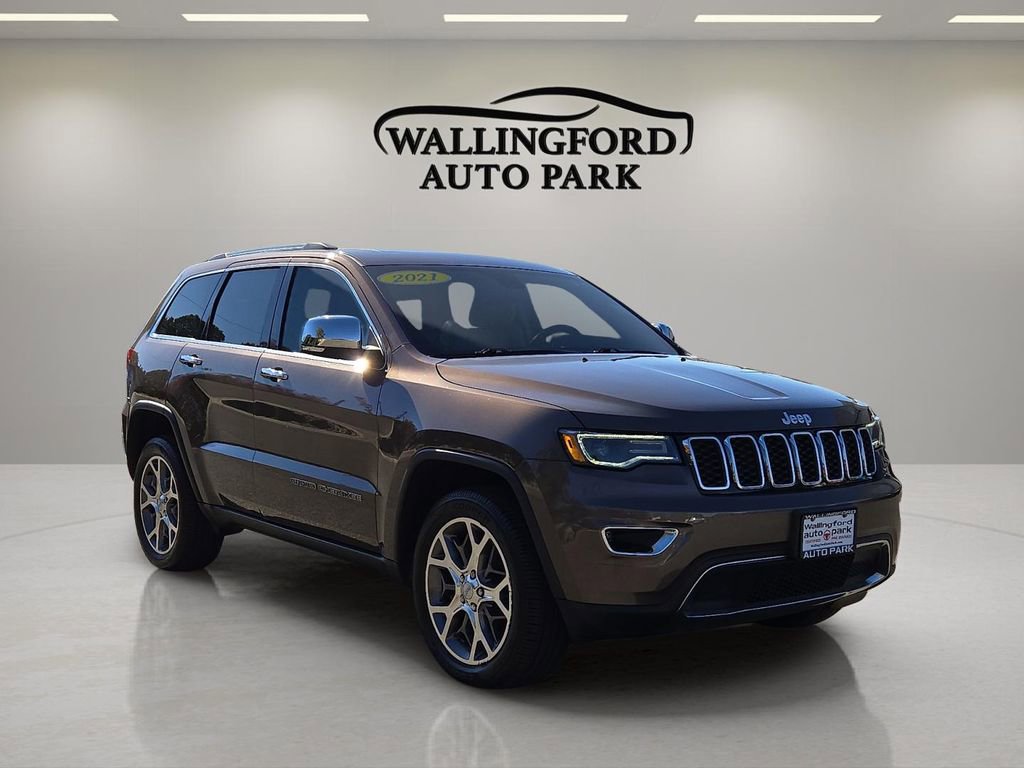 Used 2021 Jeep Grand Cherokee Limited w/ Luxury Group II image 3