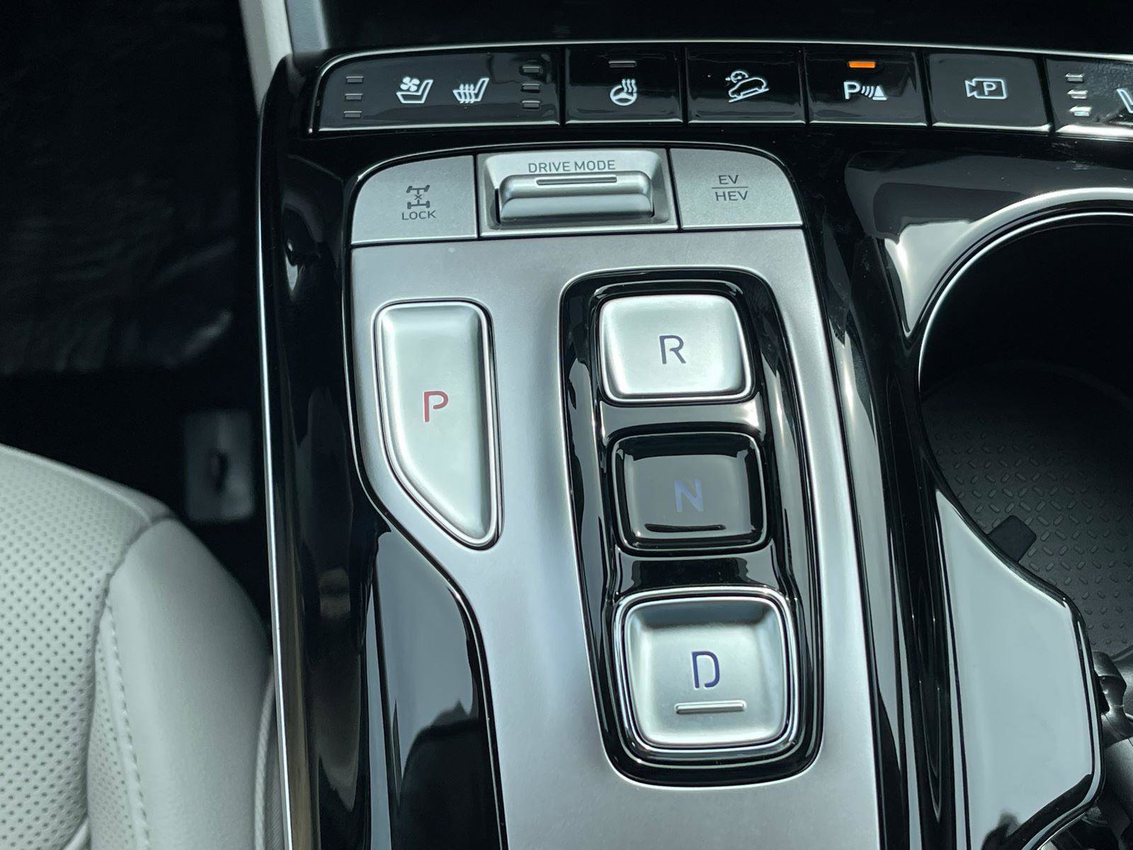 Certified 2024 Hyundai Tucson Limited image 24