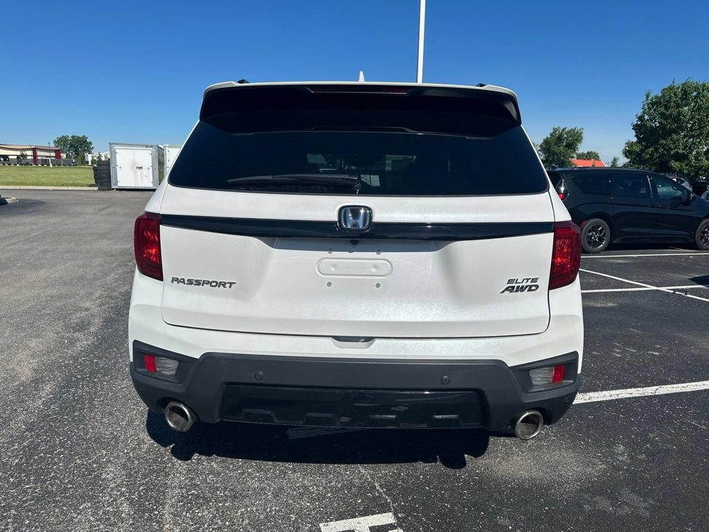 Used 2023 Honda Passport Elite image 9