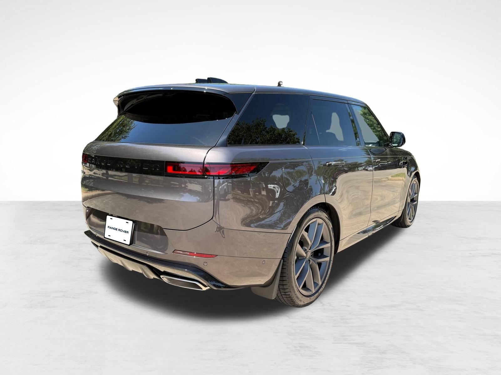 New 2026 Land Rover Range Rover Sport Dynamic SE AWD/4WD image 9