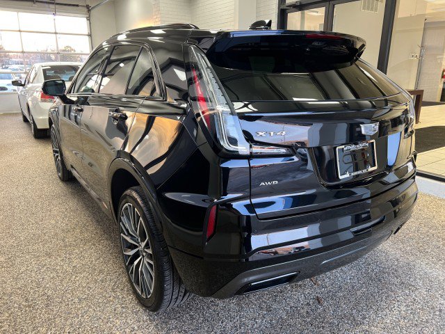 Used 2024 Cadillac XT4 Sport image 4