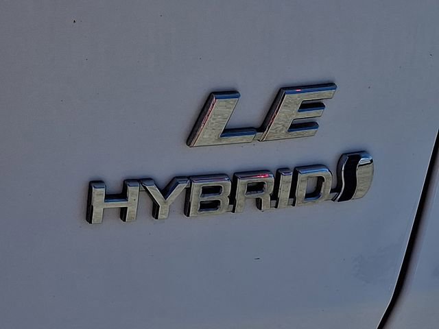 Used 2021 Toyota RAV4 LE AWD/4WD image 29