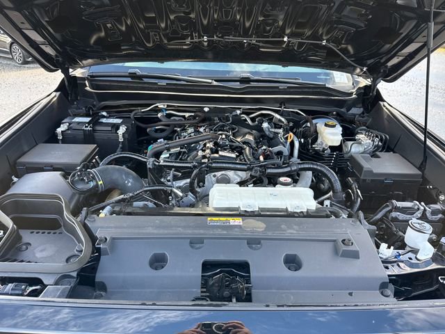 Used 2024 Toyota Tacoma TRD Off-Road AWD/4WD image 28
