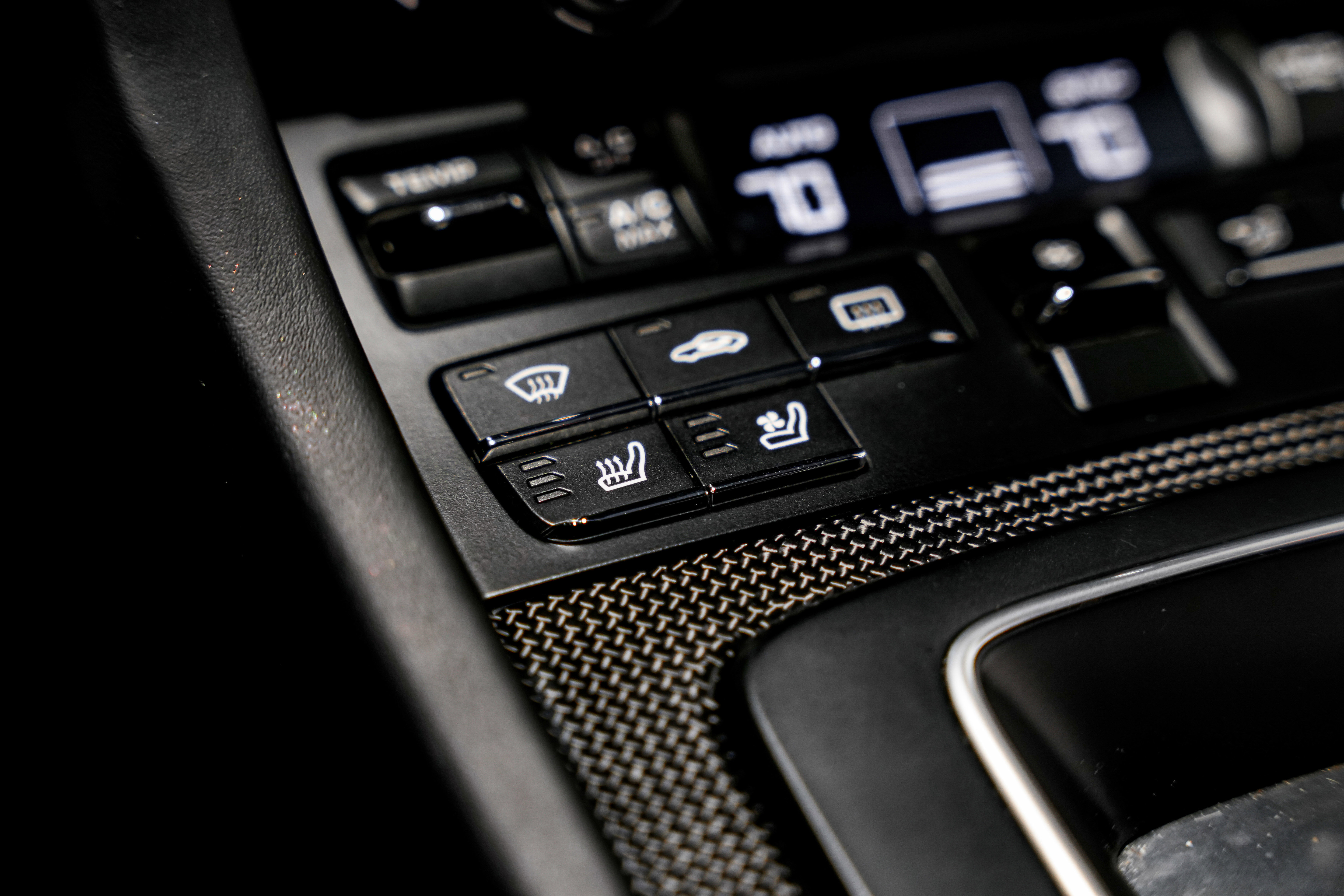 Used 2016 Porsche 911 Turbo S image 15