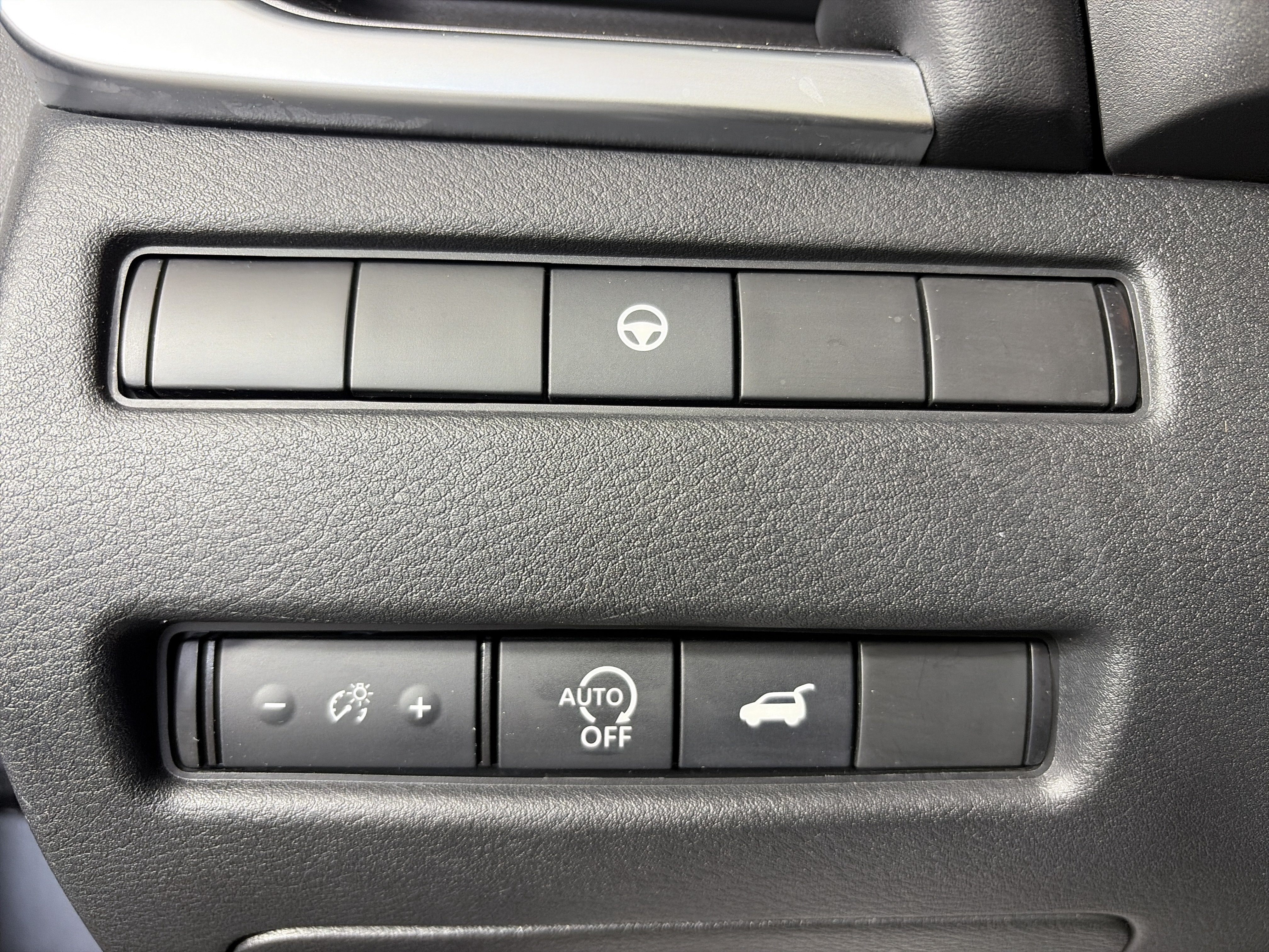 Certified 2023 Nissan Rogue SV w/ SV Premium B Package AWD/4WD image 32