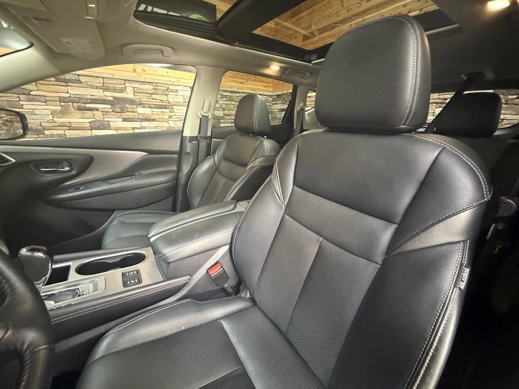 Used 2020 Nissan Murano SL w/ Moonroof Package AWD/4WD image 12