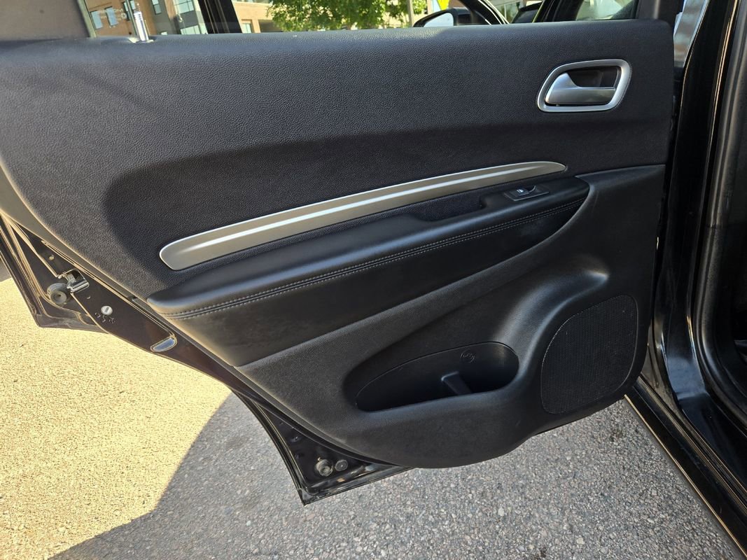 Used 2019 Dodge Durango SXT image 18
