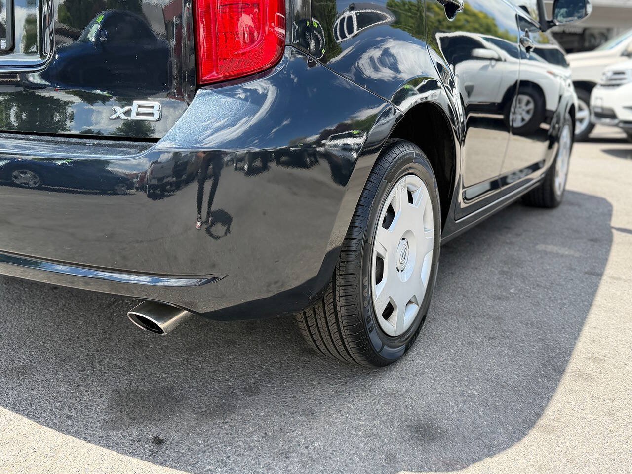 Used 2009 Scion xB FWD image 22