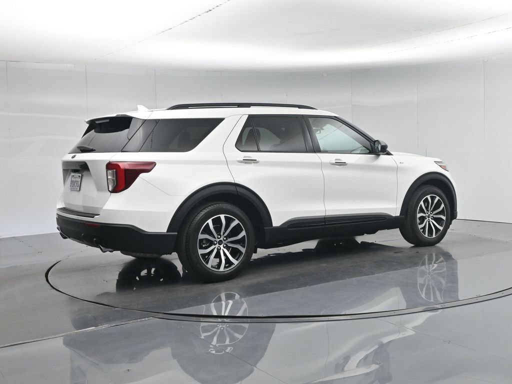 Used 2022 Ford Explorer ST-Line RWD image 34