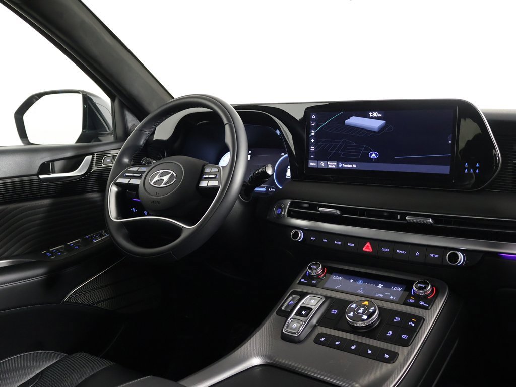 Used 2025 Hyundai Palisade Calligraphy image 32