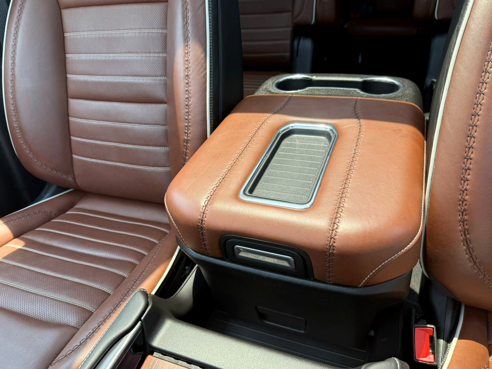 Certified 2024 GMC Yukon Denali Ultimate image 31