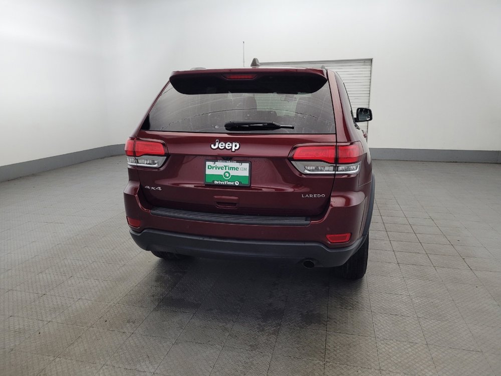 Used 2020 Jeep Grand Cherokee Laredo image 7