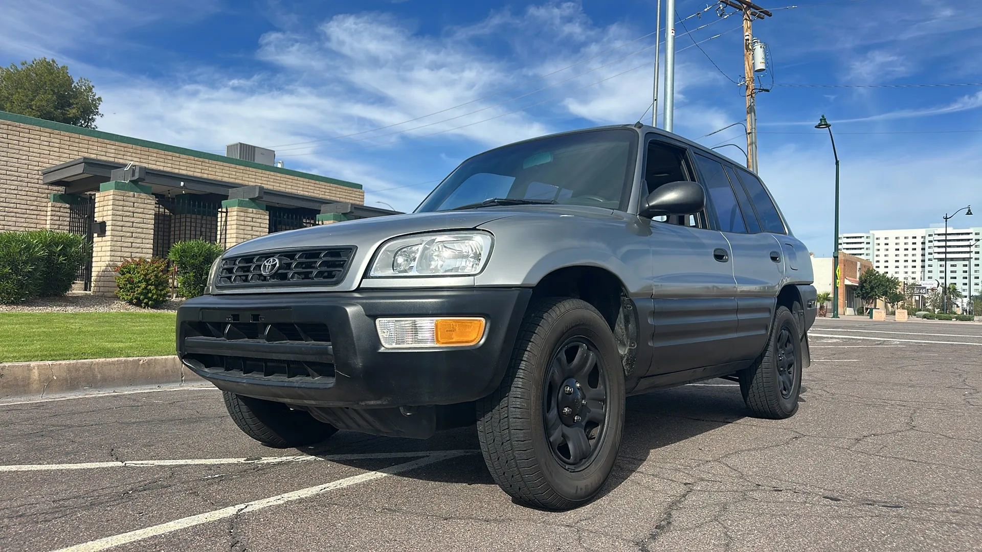 Used 1999 Toyota RAV4 2WD 4-Door image 2