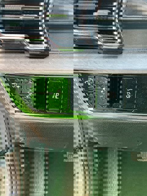 Used 2025 Kia Sportage X-Line image 25