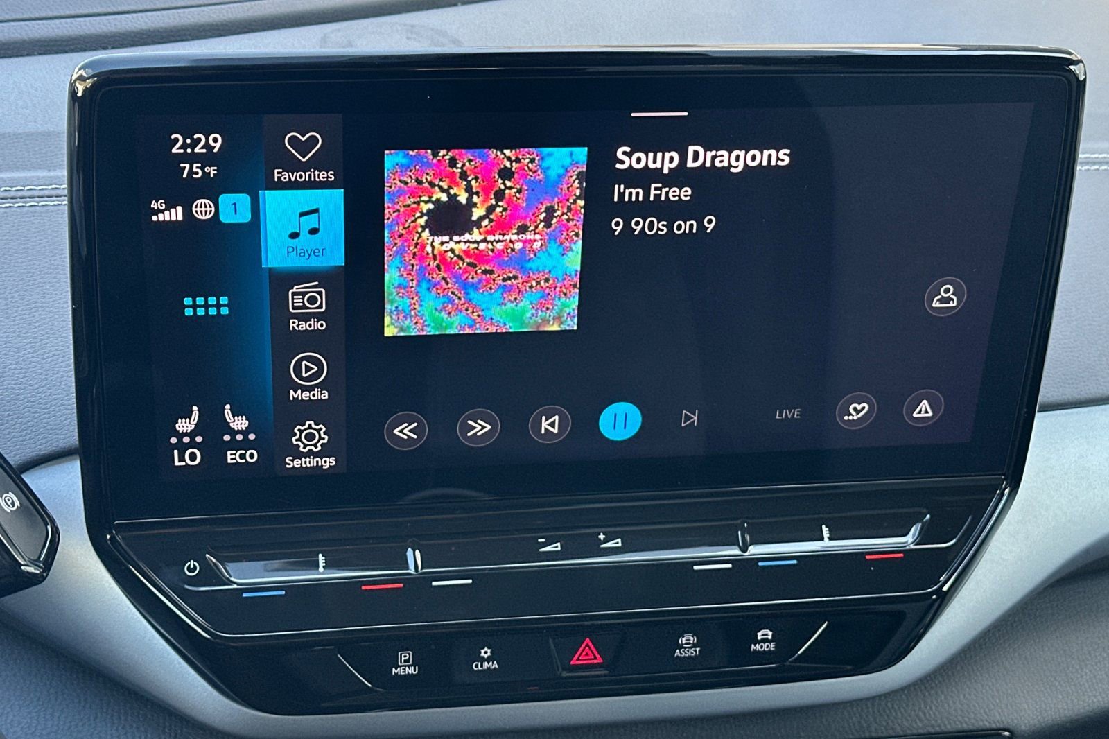 Used 2023 Volkswagen ID.4 Pro image 18