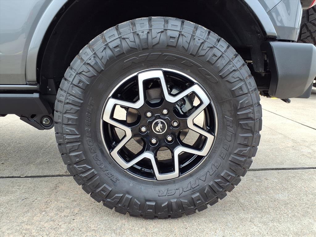 Used 2024 Ford Bronco Outer Banks image 28