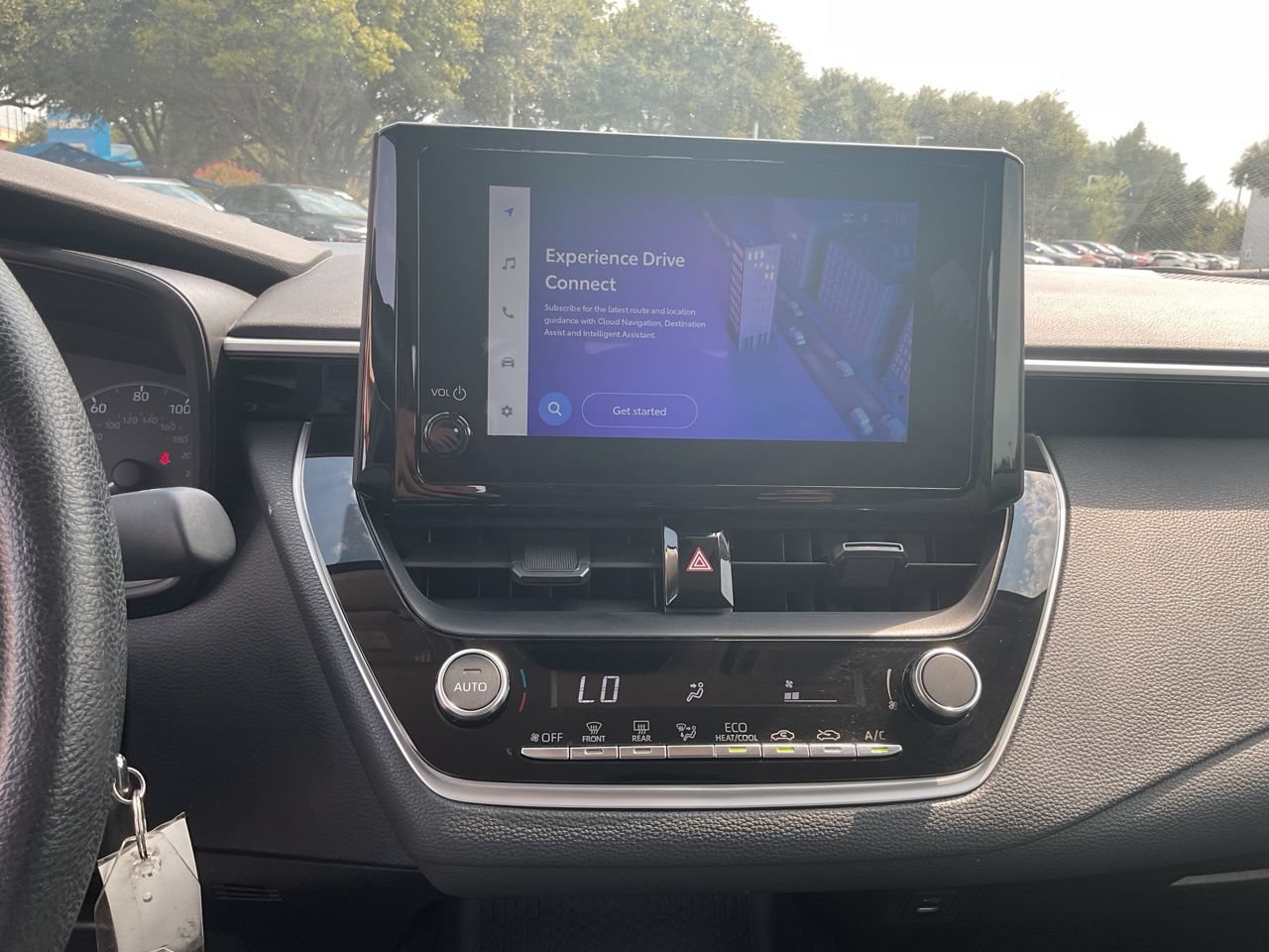 Used 2025 Toyota Corolla LE FWD image 21