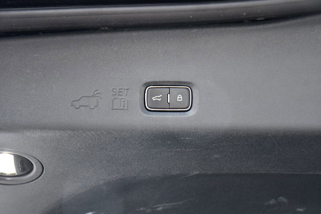 Used 2025 Ford Expedition Active image 22