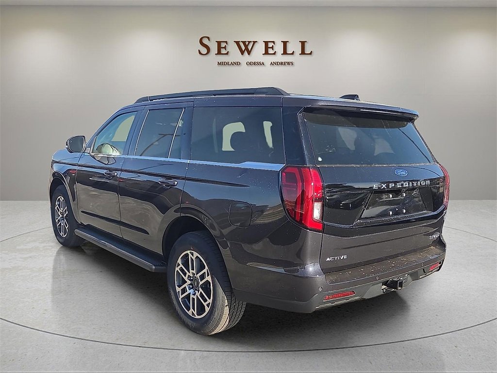 New 2025 Ford Expedition Active image 3