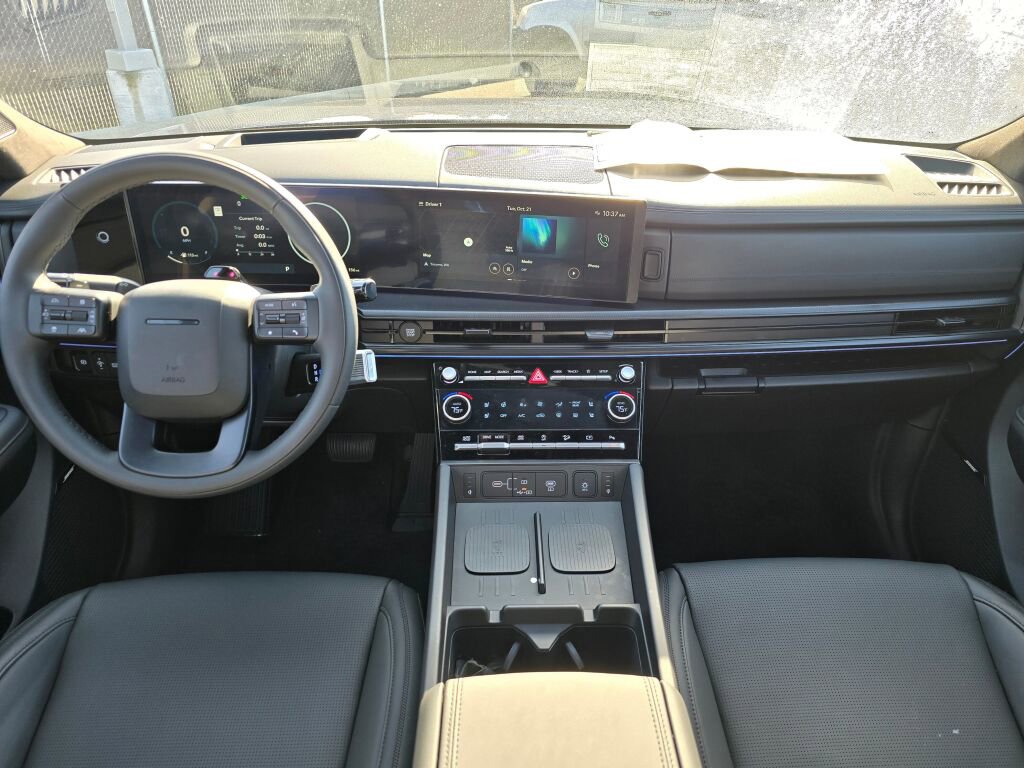 New 2025 Hyundai Santa Fe Calligraphy image 17