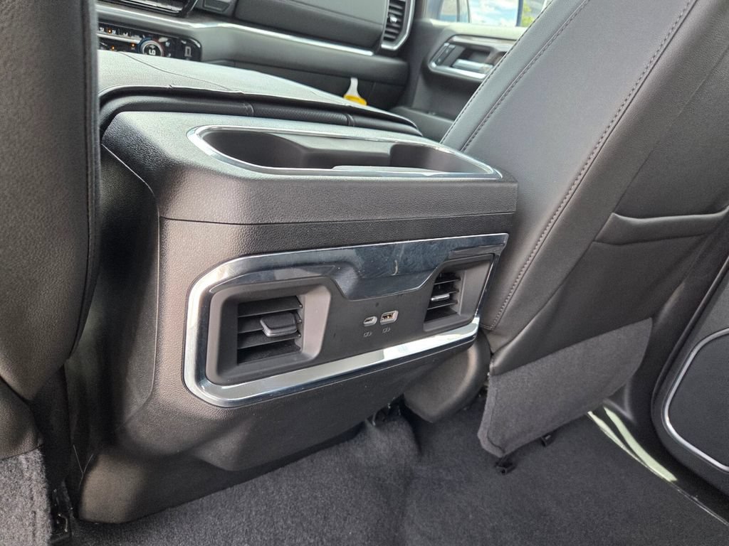 Used 2024 Chevrolet Silverado 1500 LTZ RWD image 8