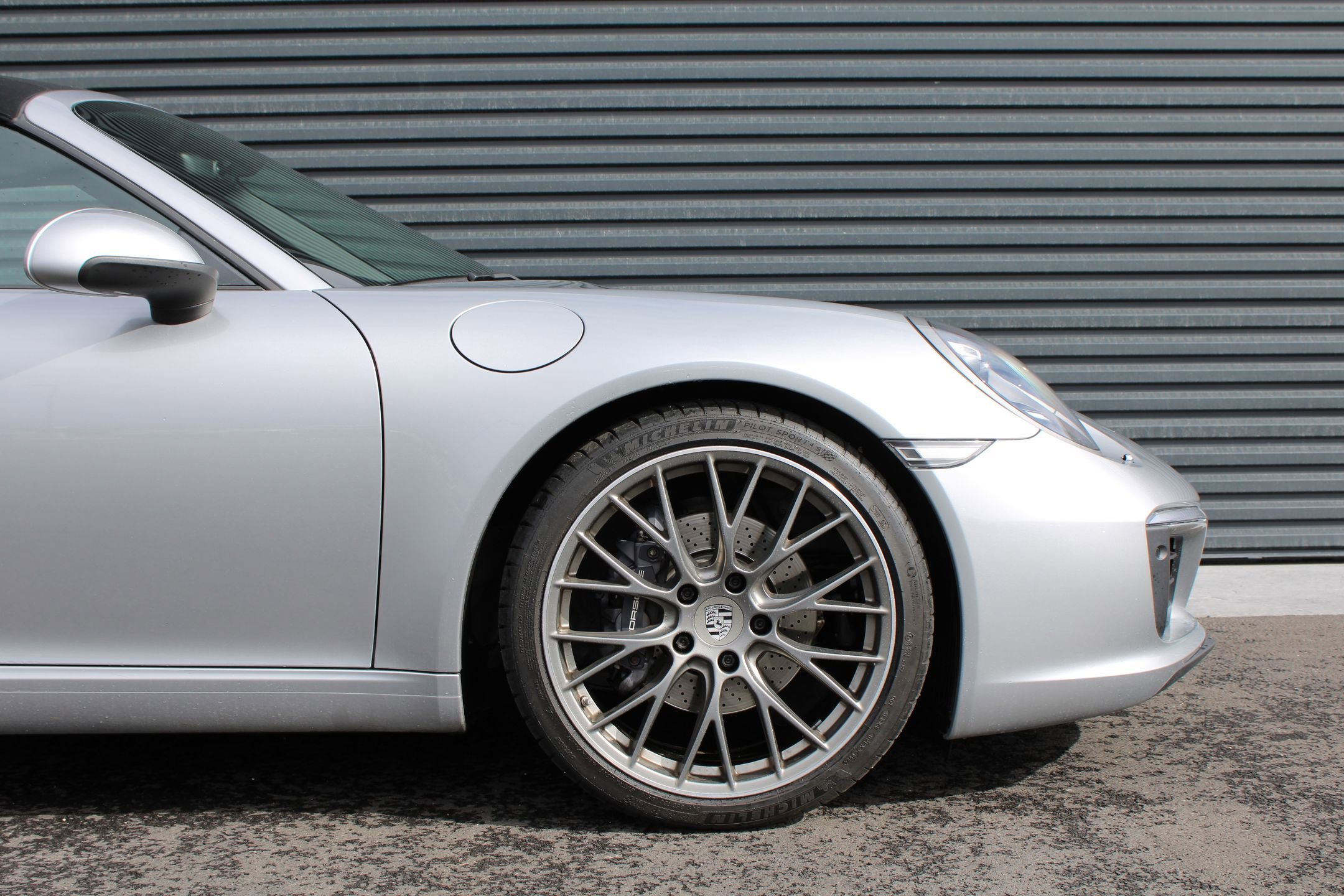 Used 2017 Porsche 911 Carrera image 11