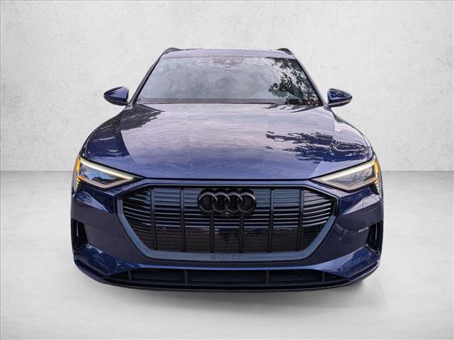 Used 2022 Audi e-tron Premium Plus w/ Premium Plus Package AWD/4WD image 2