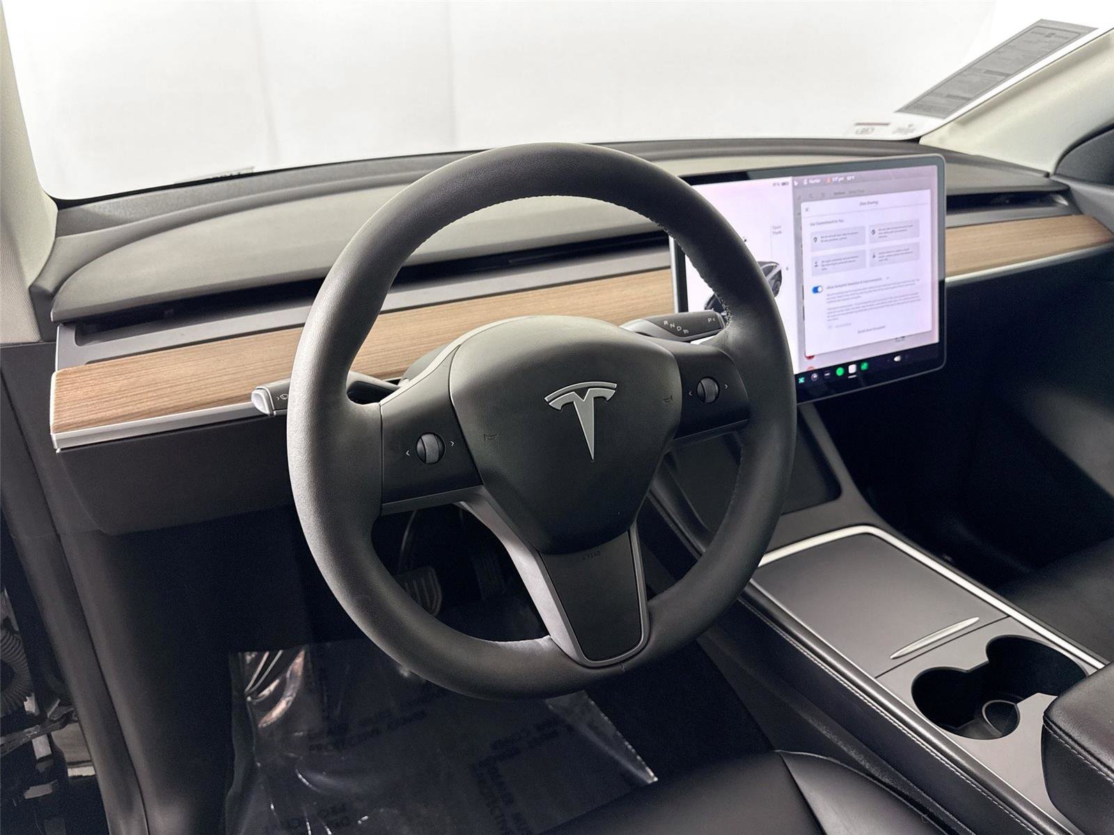Used 2021 Tesla Model Y Long Range image 4