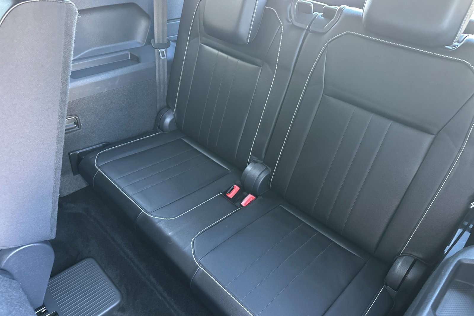 Certified 2022 Volkswagen Tiguan SE image 16