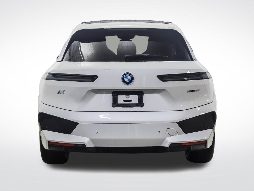 Certified 2024 BMW iX xDrive50 w/ Sport Package AWD/4WD image 4
