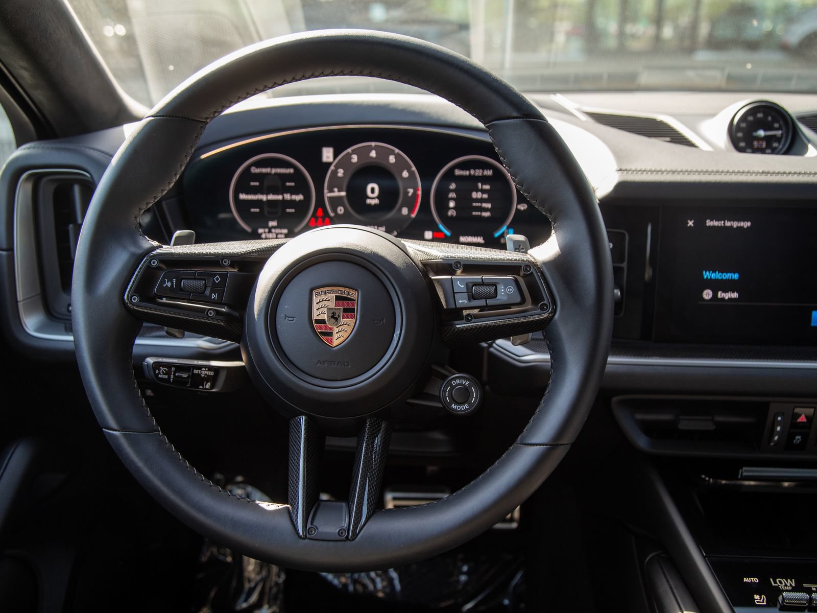 Certified 2025 Porsche Cayenne S AWD/4WD image 16