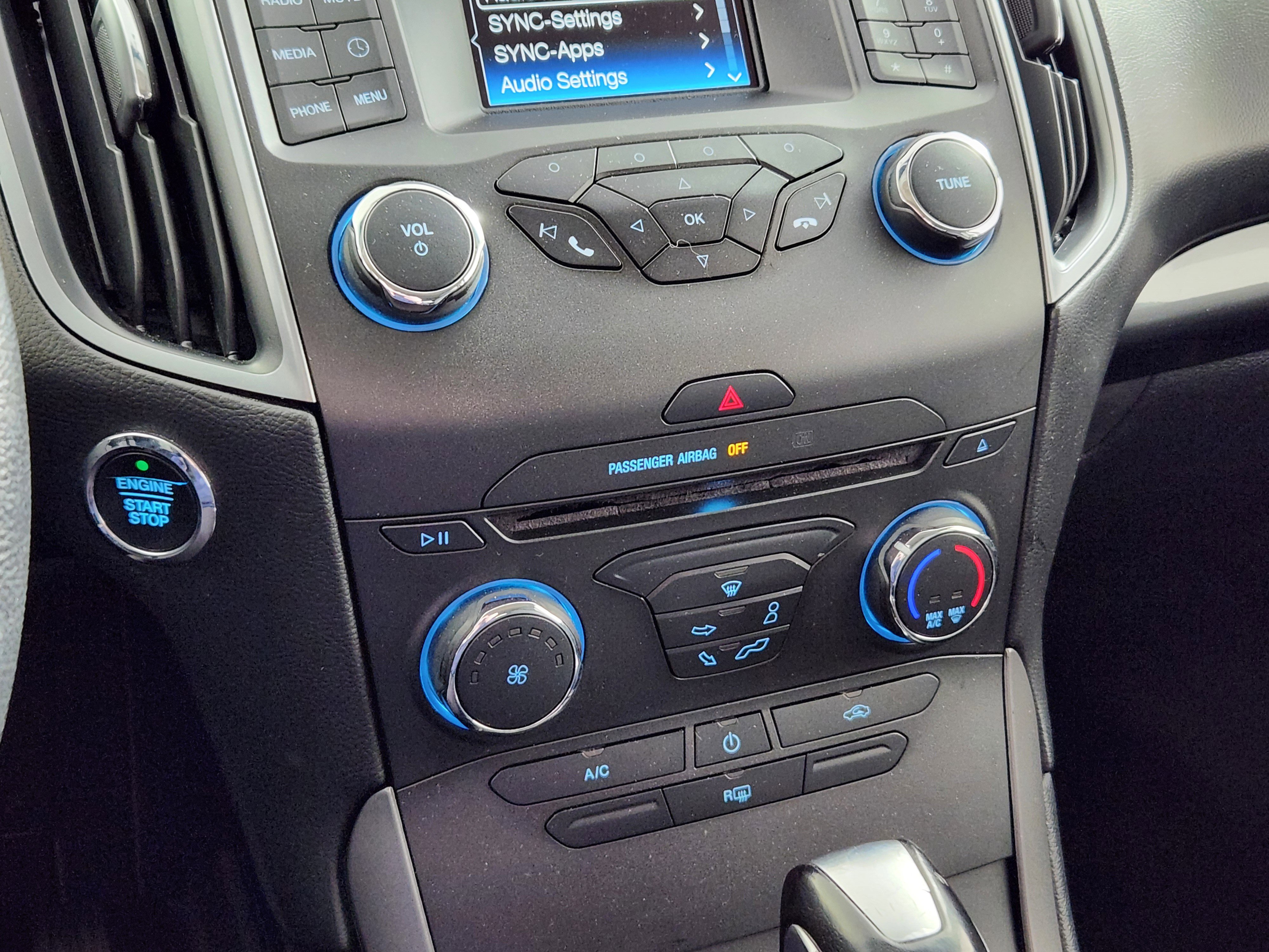 Used 2018 Ford Edge SE AWD/4WD image 24