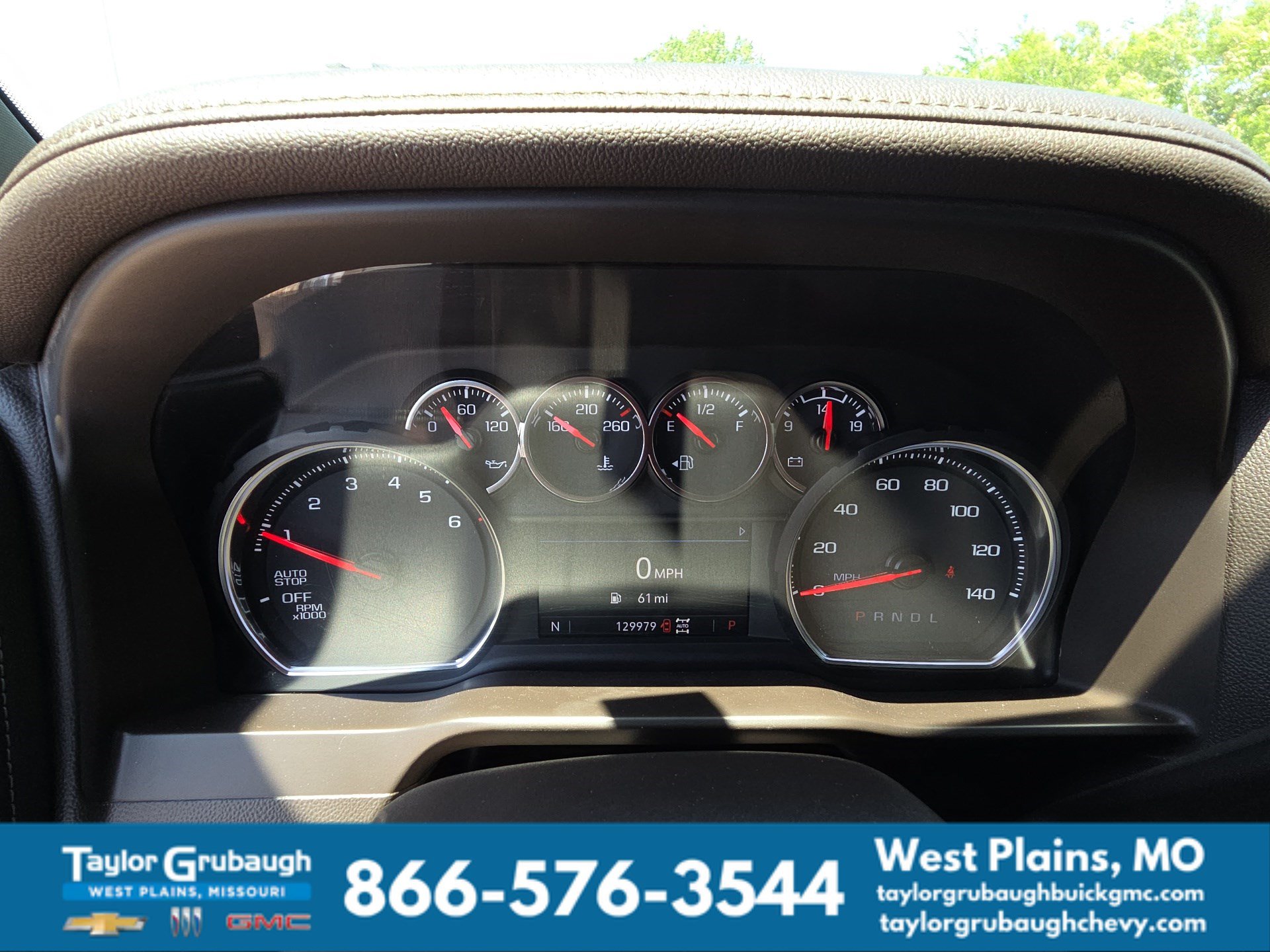 Used 2021 Chevrolet Silverado 1500 LTZ w/ Z71 Off-Road Package AWD/4WD image 18