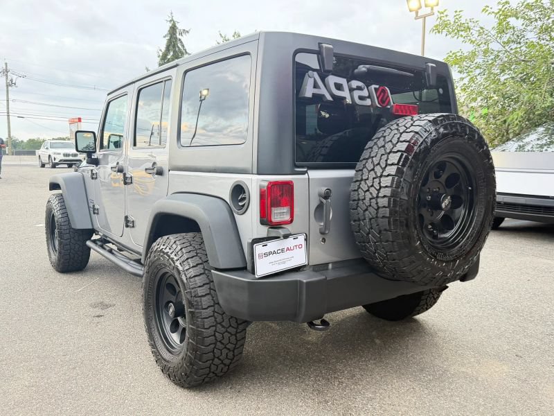 Used 2017 Jeep Wrangler Unlimited Sport w/ Quick Order Package 24S AWD/4WD image 8
