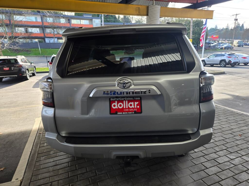 Used 2024 Toyota 4Runner SR5 Premium w/ Moonroof Package image 6
