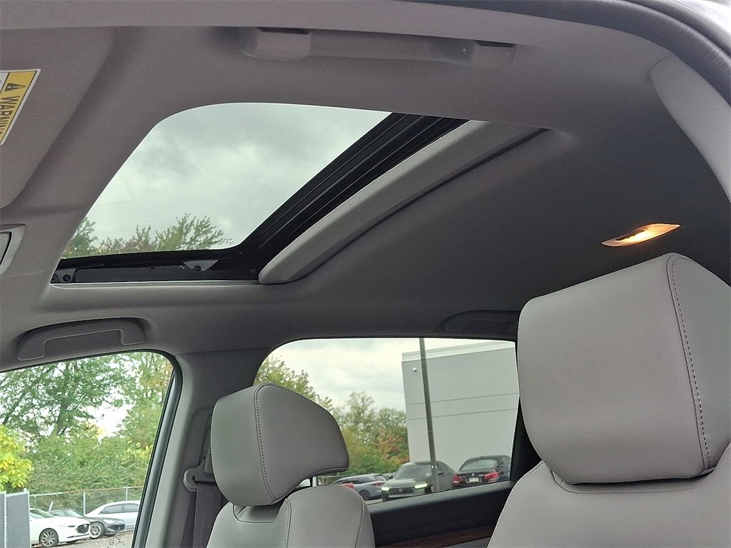 Used 2022 Honda CR-V Touring image 15