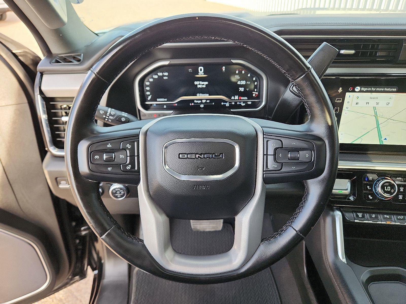 Used 2024 GMC Sierra 3500 Denali w/ Technology Package image 18