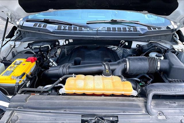 Used 2017 Ford F150 Lariat w/ Equipment Group 501A Mid AWD/4WD image 30