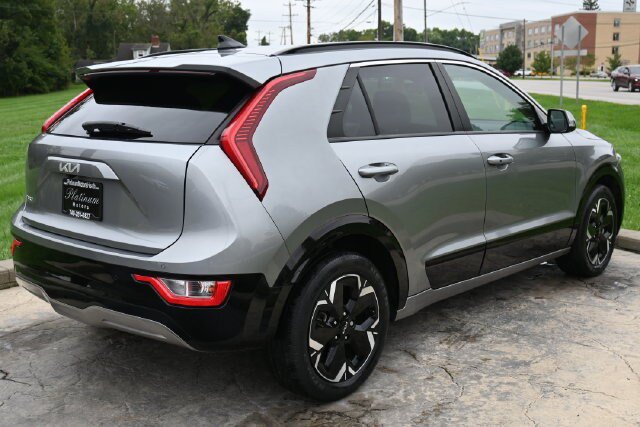 Used 2023 Kia Niro Wind w/ Wind Preserve Package FWD image 5
